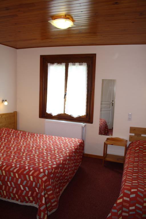 Hotel Du Centre Sergy  Zimmer foto